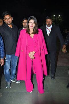 5 बार Priyanka Chopra ने Pink Dress में दिखाई अपनी रोमांटिक अदा