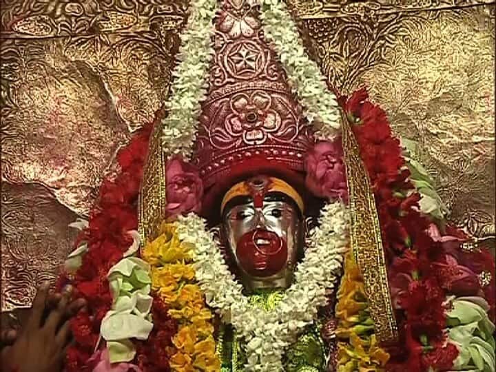 দীর্ঘ মাসখানেকের পর অবশ্য ভক্তদের জন্য খুলছে মন্দিরের দ্বার। তারাপীঠ মন্দির কমিটির যে সিদ্ধান্তে খুশি পুণ্যার্থীরা। (তথ্য-গোপাল চট্টোপাধ্যায়, বীরভূম)