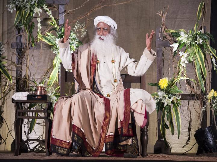 Develop rural youth as CEOs, said Sadhguru Jaggi Vasudev Sadhguru Jaggi Vasudev:  கிராமப்புற இளைஞர்களை சி.இ.ஓ.க்களாக உருவாக்க வேண்டும் - ஜகி வாசுதேவ்