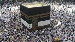 હજ યાત્રા માટે શરુ થઇ ગયું રજિસ્ટ્રેશન, પેકેજ પસંદ કરતા પહેલા જાણી લો દરેક નિયમ