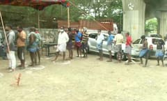 આ રાજ્યમાં દારૂની દુકાન ખૂલતાં જ લોકોએ ખરીદવા લગાવી લાઈન, જુઓ તસવીરો