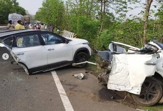Kia Seltos Accident: ਪੁੱਲ ਨਾਲ ਟੱਕਰਾਉਣ ਮਗਰੋਂ ਕਾਰ ਦੇ ਹੋਏ ਦੋ ਹਿੱਸੇ, ਕਾਰ ਦਾ ਹਾਲ ਵੇਖ ਲੋਕ ਹੋਏ ਹੈਰਾਨ