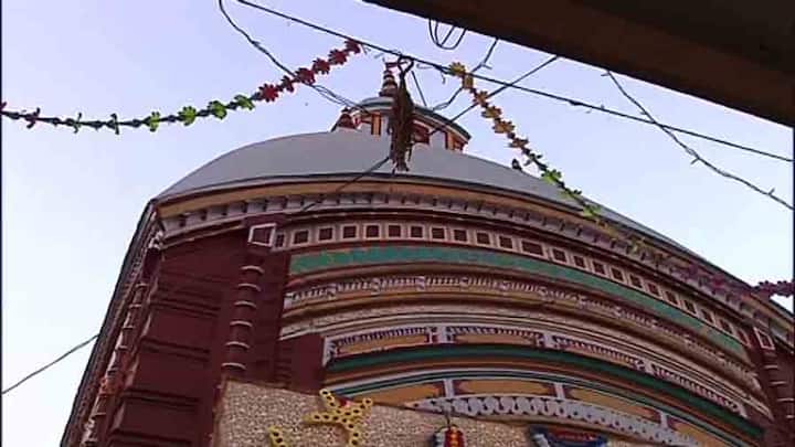 প্রায় মাসখানেক বন্ধ থাকার পর আগামী বুধবার থেকে খুলে যাচ্ছে তারাপীঠ মন্দির।