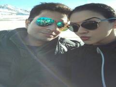 Asin Actress Photos: சுட்டும் விழி சுடரே என் உலகம் உன்னை சுற்றுதே - அசின்