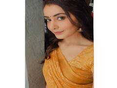 Raashi Khanna Pics: மாயாத நாள் மட்டும் நாம் வாழ வேணும் - ராஷி கண்ணா