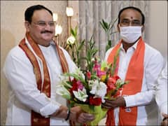 TRS के पूर्व मंत्री एटाला राजेंद्र ने जेपी नड्डा से की मुलाकात, आज ही बीजेपी में हुए हैं शामिल