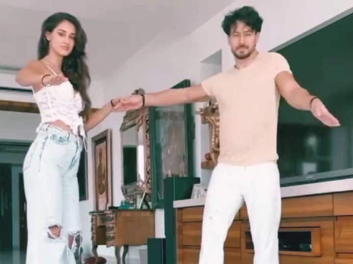 Tiger Shroff wishes his rumoured girlfriend Disha Patani with this birthday video टाइगर श्रॉफ ने गर्लफ्रेंड दिशा पाटनी को खास अंदाज में किया बर्थडे विश, शेयर किया रोमांटिक डांस वाला वीडियो