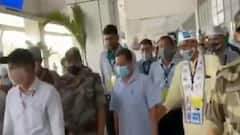 કેજરીવાલને લેવા એરપોર્ટ ગયેલા ગોપાલ ઇટાલિયાએ માસ્ક ના પહેર્યો, જુઓ વીડિયો