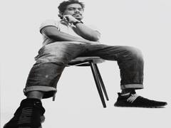 Yuvan sankar raja photo album தன்னை தானே செதுக்கியவன் இவன்- யுவன்