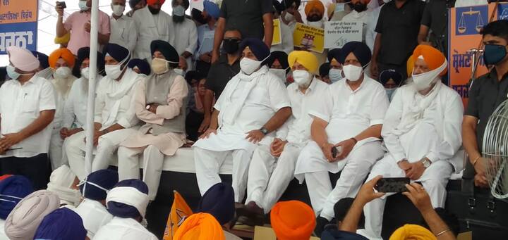 SAD ਅਤੇ BSP ਦਾ ਸਾਂਝਾ ਧਰਨਾ ਹੋਇਆ ਸ਼ੁਰੂ (Photo Credit: Meharban Singh)