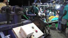 தூத்துக்குடி : 71 நாட்களுக்குப் பிறகு ஆழ்கடலுக்கு மீன்பிடிக்கச் செல்லும் விசைப்படகு மீனவர்கள்..!