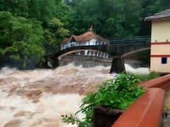 In Pics | भक्ती आणि निसर्ग सौंदर्याचा मिलाफ, रत्नागिरीतील धूतपापेश्वर धबधबा ओसंडून वाहतोय!