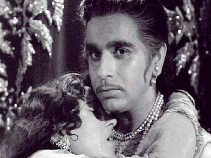मीडिया रिपोर्ट की माने तो दिलीप कुमार ने मधुबाला को शादी के लिए प्रपोज किया था. वो मधुबाला से शादी करना चाहते थे. लेकिन मधुबाला दिलीप कुमार से शादी करने के लिए नहीं मानीं. मीडिया रिपोर्ट की माने तो दिलीप कुमार ने एक दिन मधुबाला से कहा था कि, अगर तुम आज नहीं आई तो हम फिर कभी नहीं मिलेंगे लेकिन मधुबाला नहीं आई.