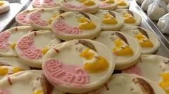 Jamai Sashthi Sweets: জামাইষষ্ঠীর সঙ্গেই বৌমাষষ্ঠীও, 'মিষ্টি' মোড়কে চমক চন্দননগরের দোকানের