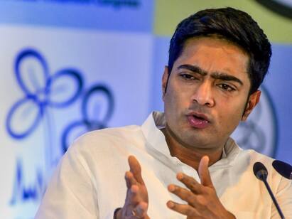 Tushar Mehtas efforts to dismiss speculations regarding his clandestine meeting with Suvendu Adhikari, says Abhishek Banerjee Abhishek on Tushar Mehta:শুভেন্দুর সঙ্গে গোপন বৈঠকের অনুমান খারিজের চেষ্টা করছেন মেহতা,দাবি অভিষেকের