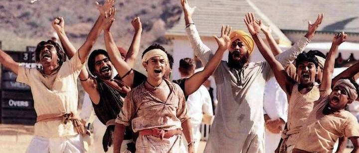 वहीं, भीड़ को खुश करने के लिए और उनके खुशी वाले रिएक्शन सीन लेने के लिए आमिर खान ने 
