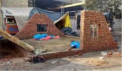 Kisan Andolan: Ghazipur Border पर किसानों ने की पक्के निर्माण की तैयारी