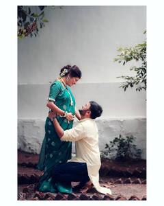 Mom To Be... गायिका सावनी रविंद्रचं बेबी शॉवर; मैत्रिणींकडून खास सरप्राईज