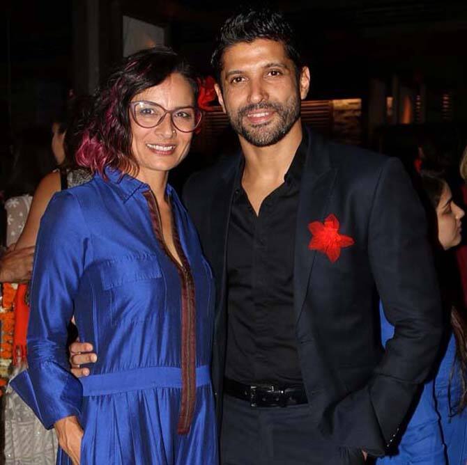 फरहान अख्तर -अधुना भबानी  बॉलीवुड एक्टर फरहान अख्तर ने अपनी शादी के 15 साल बाद पत्नी अधुना अख्तर से तलाक ले ली, फरहान और अधुना के बीच काफी अनबन चल रही थी और दोनो एक दूसरे के साथ खुश नहीं थे.
