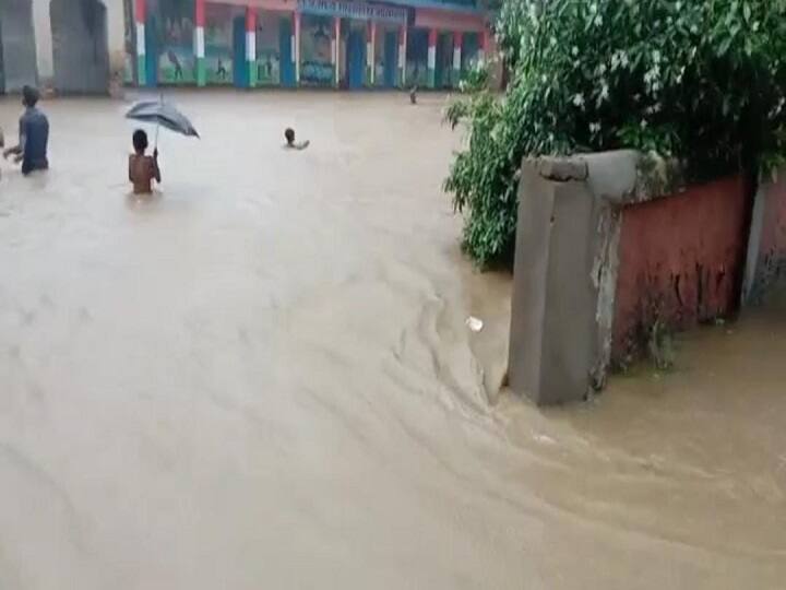 बिहार: मॉनसून की पहली बारिश बनी आफत, बगहा के कई इलाकों में फैला बाढ़ का पानी, जनजीवन अस्त-व्यस्त