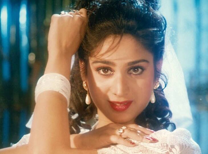 Meenakshi Seshadri के प्यार में पागल था ये प्लेबैक सिंगर, बीवी तक ने दे दिया था तलाक