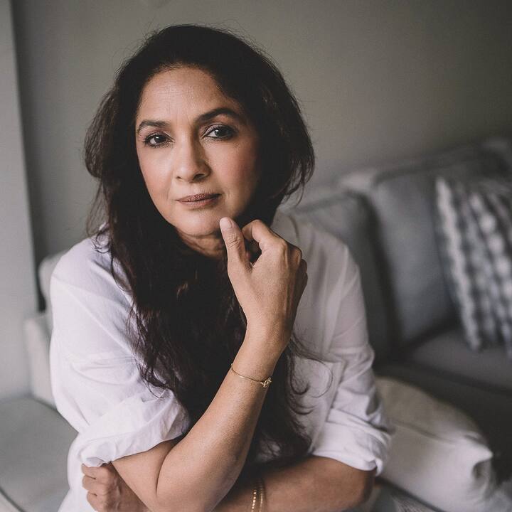 'इथं मी एका व्यक्तीबाबतही बोलले आहे, ज्याच्याशी माझं लग्न होणार होतं. अगदी शेवटच्या क्षणी मी दिल्लीमध्ये कपडे बनवून घेण्यासाठी गेले होते. त्यावेळी त्याचा फोन आला आणि मला तुझ्याशी लग्न करायचं नाहीये, असं तो म्हणाला', असं त्यांनी सांगितलं.