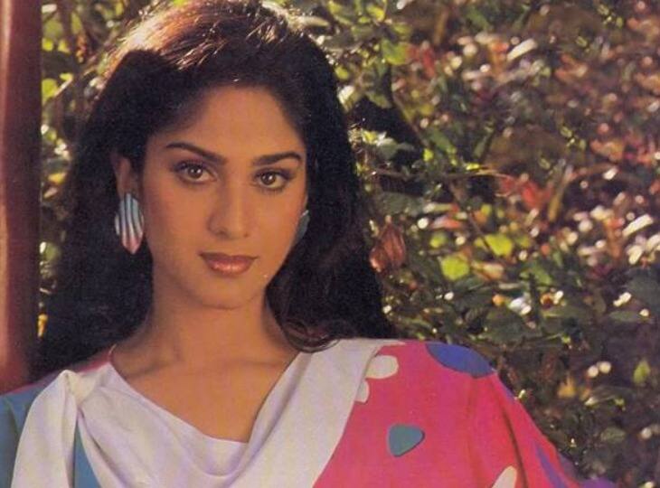 Meenakshi Seshadri के प्यार में पागल था ये प्लेबैक सिंगर, बीवी तक ने दे दिया था तलाक
