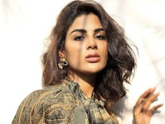 Samyuktha Menon | இவள் பெயர் தேன்மொழி ; சம்யுக்தா மேனனின் அசத்தல் புகைப்படங்கள்