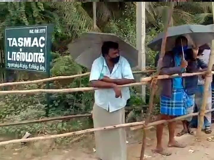 Invading wine lovers with umbrellas திண்டுக்கல் : குடைக்குள் மழை ஃபோட்டோ போஸ்களும்,  பழனிக்குப் படையெடுக்கும் மதுப்பிரியர்களும்..!