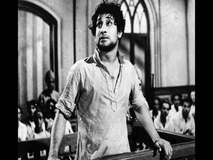 இந்திய நீதிமன்றங்களில் 3.8 கோடி வழக்குகள் நிலுவையில் உள்ளன. இதில், 88 சதவீத வழக்குகள் மாவட்ட மற்றும் துணை நீதிமன்றங்களில் நிலுவையில் உள்ளன.