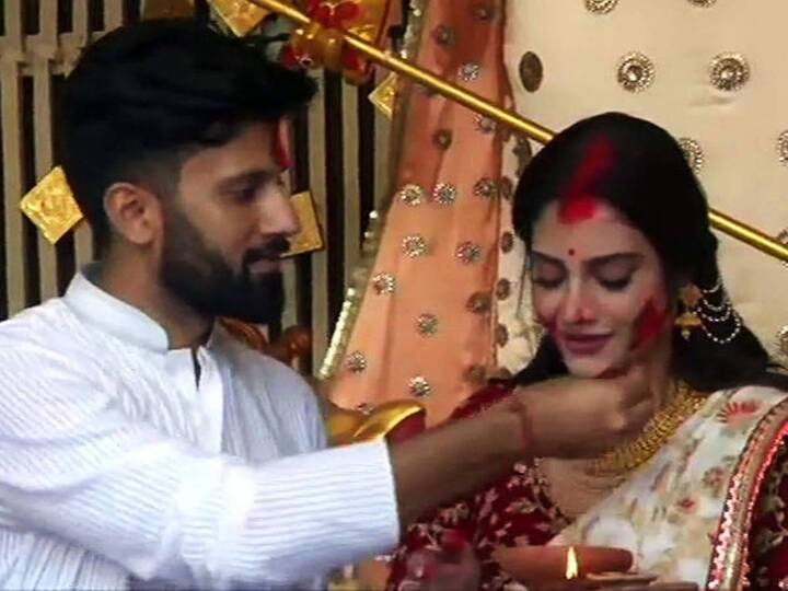 नुसरत जहान ने बुधवार को एक बयान जारी कर कहा कि निखिल जैन के साथ उनकी शादी कभी वैध नहीं थी.