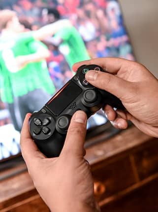 कोरोना काल में बढ़ा ऑनलाइन गेमिंग का क्रेज