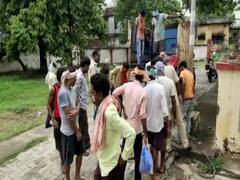 गैंगरेप पीड़िता ने तानों से परेशान होकर की आत्महत्या, शौचालय में फंदे से लटकता मिला शव