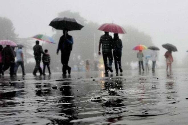 Rainfall in gujarat including ahmedabad city in night દિવસભરના ઉકળાટ બાદ રાજ્યમાં ઠેરઠેર વરસાદી ઝાપટાં, અમદાવાદમાં એક ઇંચ વરસાદ, જાણો વિગતે