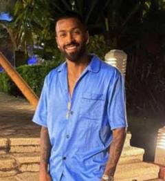 Hardik Pandya Family Photos: काम से ब्रेक लेकर पत्नी Natasha Stankovic और बेटे के साथ वैकेशन पर पहुंचे Hardik Pandya, देखें तस्वीरें