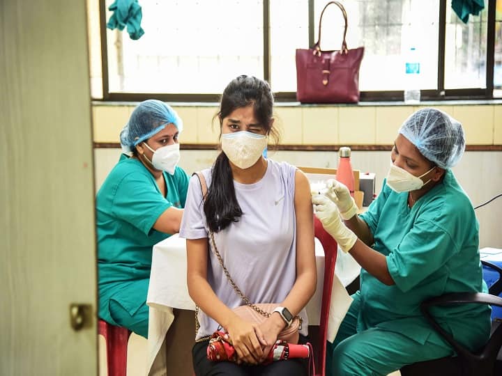 12% Infected In TN After Taking Two Vaccine Doses: Reports 12% Infected In TN After Taking Two Vaccine Doses: Reports