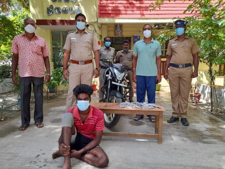 man arrested with one kilograms of marijuana at Ranipet . வாண்டடா வந்து சிக்கிய ‛ஹோல் சேல்’ கஞ்சா வியாபாரி