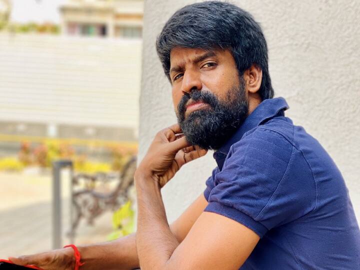 தற்போது விடுதலை மற்றும் டான் ஆகிய படங்களில் நடித்து வருகின்றார் சூரி