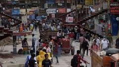 Delhi Unlock: क्या बाजारों में हो रहा है कोरोना गाइडलाइन का पालन? | Ground Report
