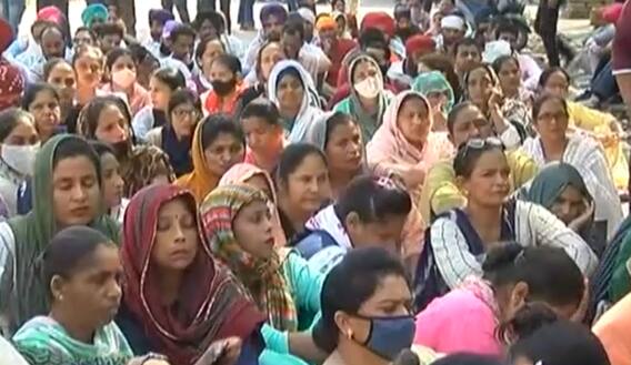 Mohali Teacher Protest : Education minister ਤੇ ਅਧਿਆਪਕਾ ਦੀ ਮੀਟਿੰਗ ਦਾ ਕੀ ਨਿਕਲਿਆ ਸਿੱਟਾ ?