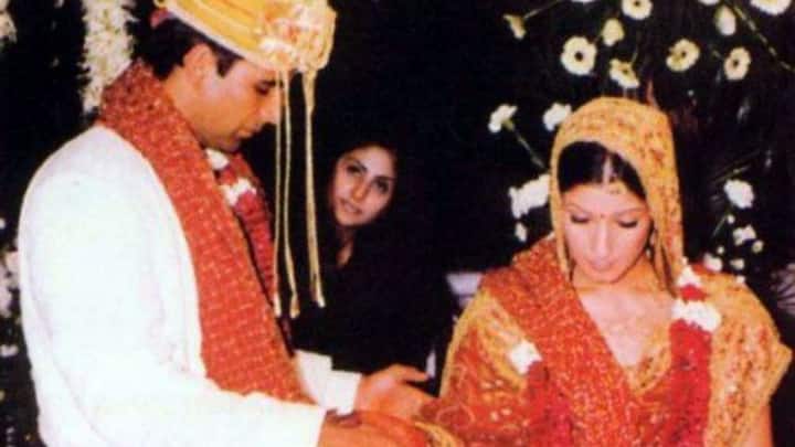 The couple is blessed with two children- son Aarav and daughter Nitara. [Pic credit: Instagram/_weddings_pictures]