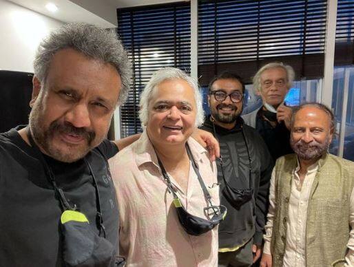 Directors Anubhav Sinha, Hansal Mehta, Anurag Kashyap Reunite Over 'Samosas' Directors Anubhav Sinha, Hansal Mehta, Anurag Kashyap Reunite Over 'Samosas'