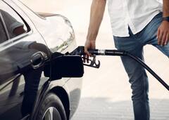 Petrol-Diesel Price: पेट्रोल और डीजल की बढ़ती कीमतों से हाहाकार, पार्लियामेंट स्टैंडिंग कमेटी की अहम बैठक आज