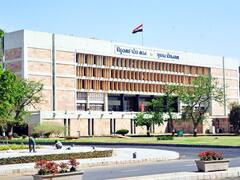 यूपी-एमपी के बाद गुजरात में लागू हुआ लव-जिहाद कानून, दोषी होने पर 7 साल तक की सजा, जुर्माना भी