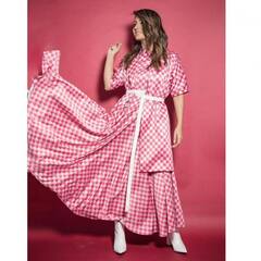 5 बार जब Hina Khan ने Pink Outfit में लूटा फैंस का दिल, देखें उनके इंडियन से लेकर वेस्टर्न लुक