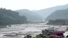 Nepal में आई बाढ़ में 7 लोगों की मौत, Glacier टूटने से अचानक आई बाढ़ | Masterstroke