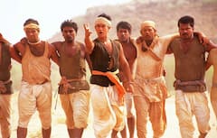 Lagaan Cast & Their Fee: करोड़ों कमाने वाले एक्टर्स ने लिए थे बहुत कम पैसे, जानिए 'लगान' के लिए किसे कितनी फीस मिली