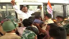 OBC Reservation : आरक्षणाच्या मुद्यावर ओबीसी संघटना आक्रमक, नाशिकच्या द्वारका चौकात रास्तारोको