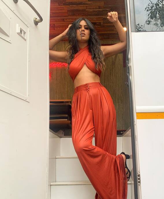 बैकलेस ड्रेस में दिखीं Nia Sharma, हेटर्स ने बताया 'गंदगी की दुकान', फैंस बोले- आपका कोई जवाब नहीं