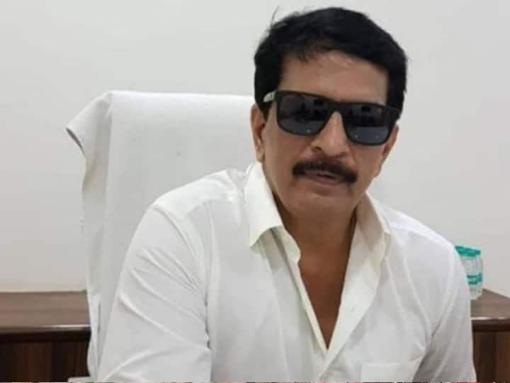 Encounter Specialist Pradeep Sharma arrested by NIA in connection with Sachin Waze case andmansukh hiren murder एन्काऊंटर स्पेशालिस्ट प्रदीप शर्मा यांच्या अटकेनंतर मोठी नावं समोर येण्याची शक्यता?